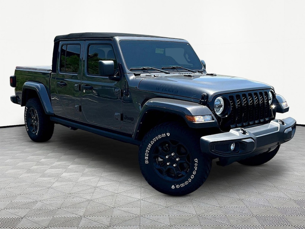Used 2023 Jeep Gladiator Truck Crew Cab