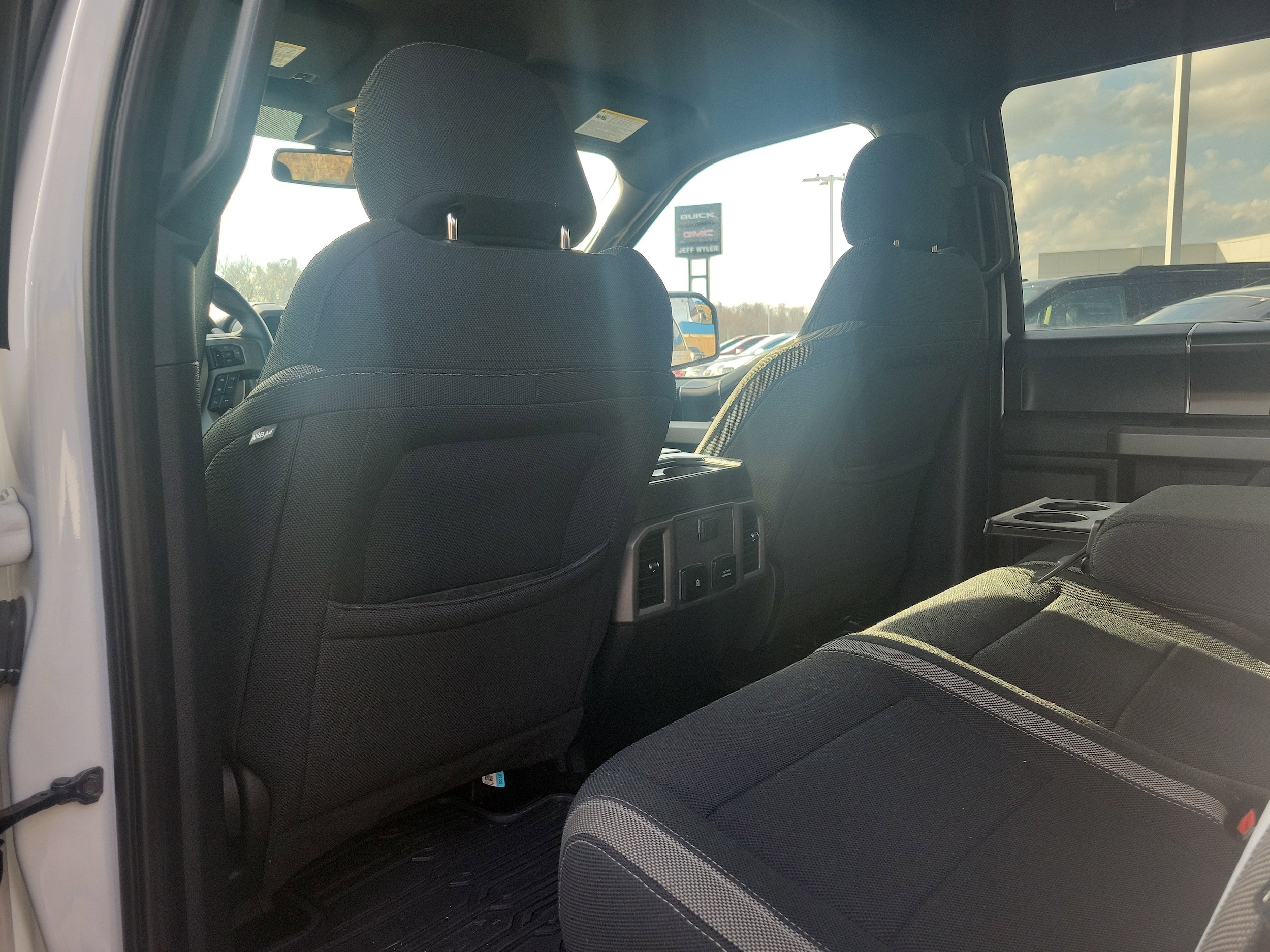 2020 Ford F-150 Raptor - Photo 15