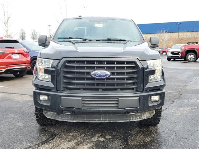 2016 Ford F-150 XLT photo 2