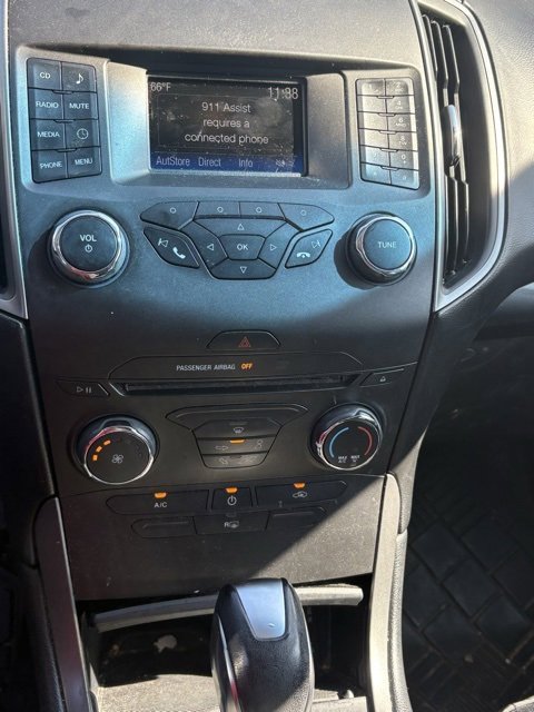 2015 Ford Edge SE photo 3