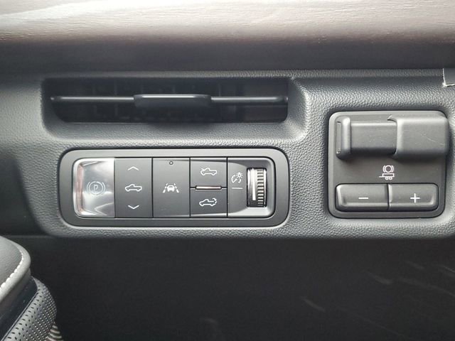 2025 GMC Sierra EV Denali - Photo 24