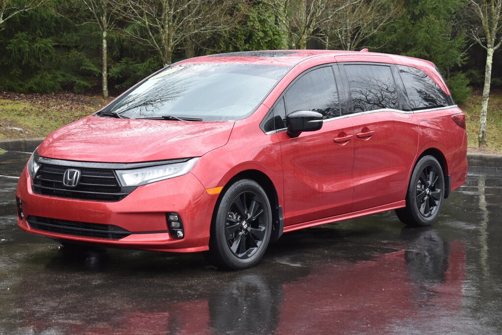 Used 2024 Honda Odyssey