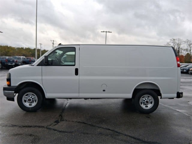 2025 GMC Savana Cargo Work Van's photo