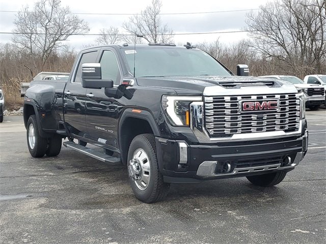 2026 GMC Sierra Denali's photo