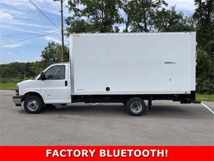 2023 GMC Savana Cutaway 3500 1WT Cutaway Van