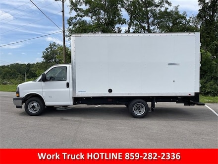 2023 GMC Savana Cutaway 3500 1WT Cutaway Van