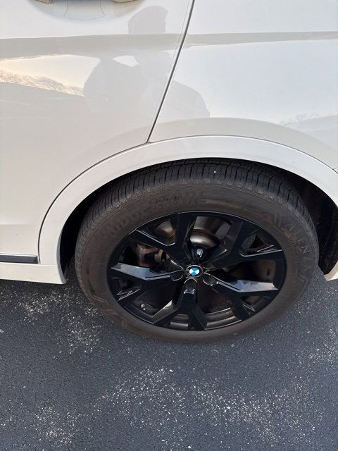 2021 Bmw X7 xDrive40i photo 3