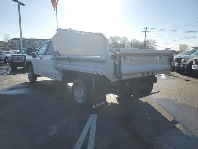 2025 GMC Sierra 3500 Chassis Cab Pro - Photo 6