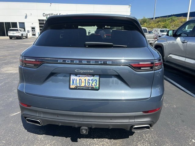2019 Porsche Cayenne photo 2