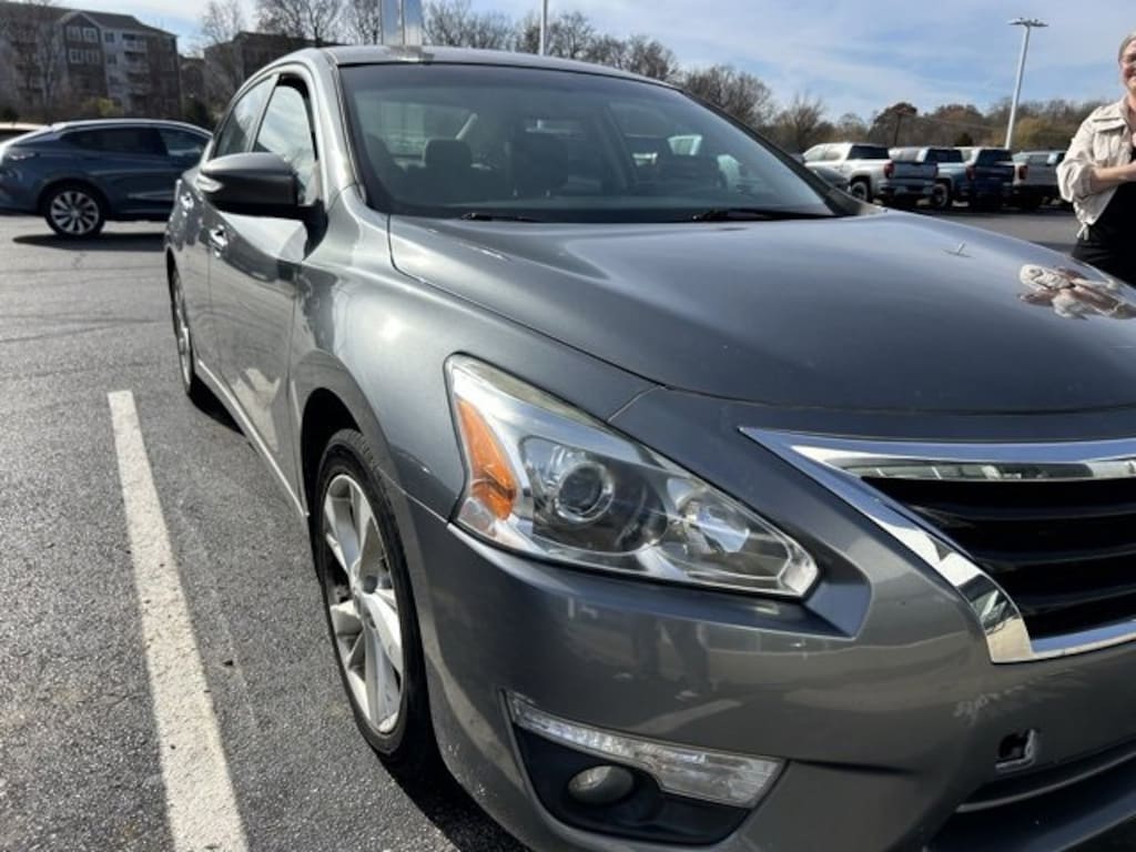 Used 2015 Nissan Altima Sedan