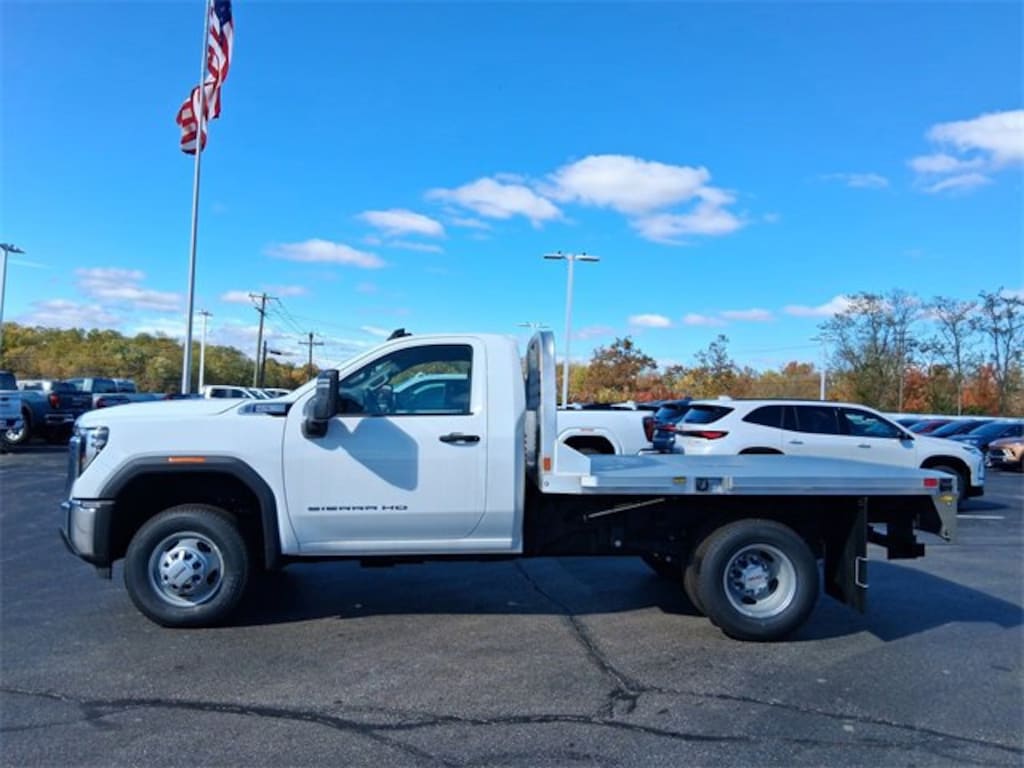 New 2025 GMC Sierra 3500 HD Chassis Cab Pro Truck