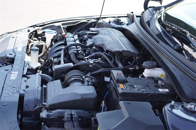 2024 Hyundai Elantra SEL Convenience photo 4