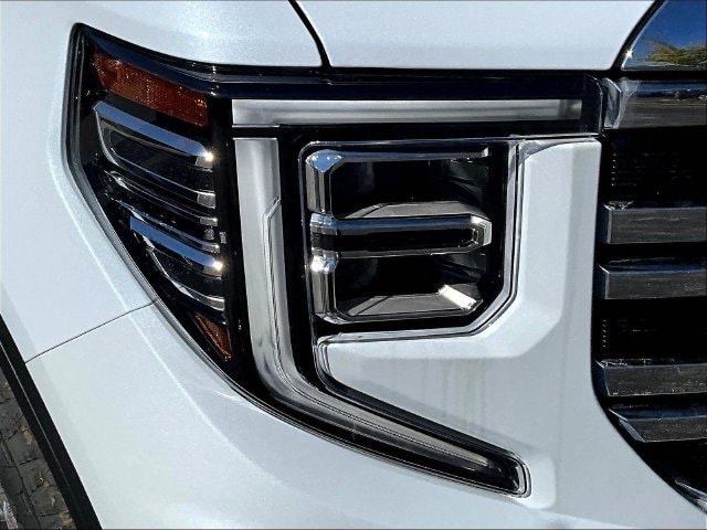 2026 GMC Sierra 1500 SLT - Photo 7