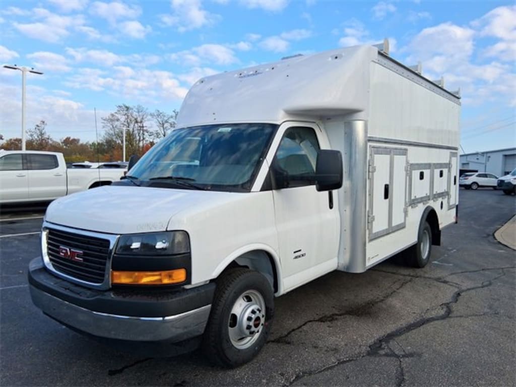 New 2025 GMC Savana Cutaway 4500 2WT Cutaway Van