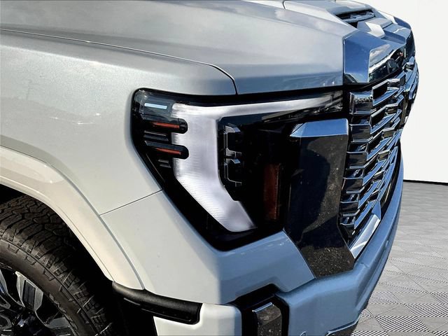 2026 GMC Sierra 3500HD Denali - Photo 7