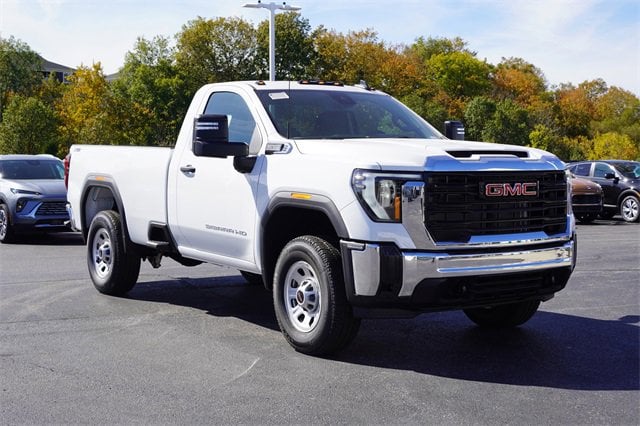 2025 GMC Sierra 2500HD Pro's photo