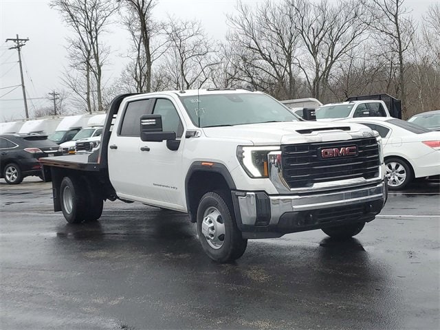 2025 GMC Sierra 3500 Chassis Cab Pro's photo