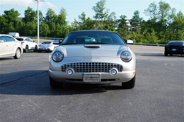 2004 Ford Thunderbird photo 2
