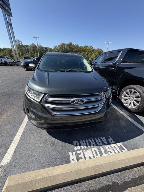 2015 Ford Edge SE photo 2