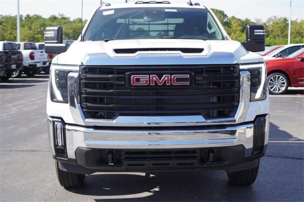New 2025 GMC Sierra 3500 HD Chassis Cab Pro Truck