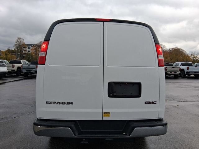 2025 GMC Savana Cargo Work Van - Photo 7