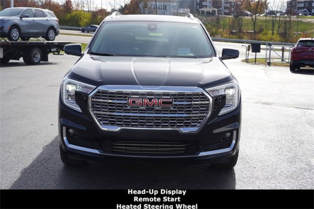 Used 2024 GMC Terrain SUV