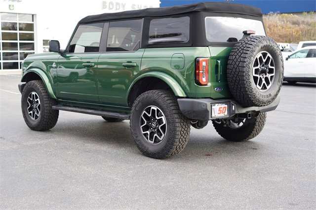 2022 Ford Bronco Outer Banks photo 4