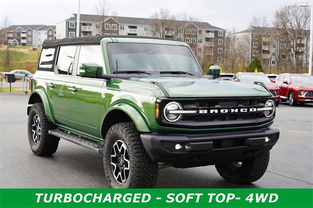 2022 Ford Bronco 4-Door Outer Banks's photo