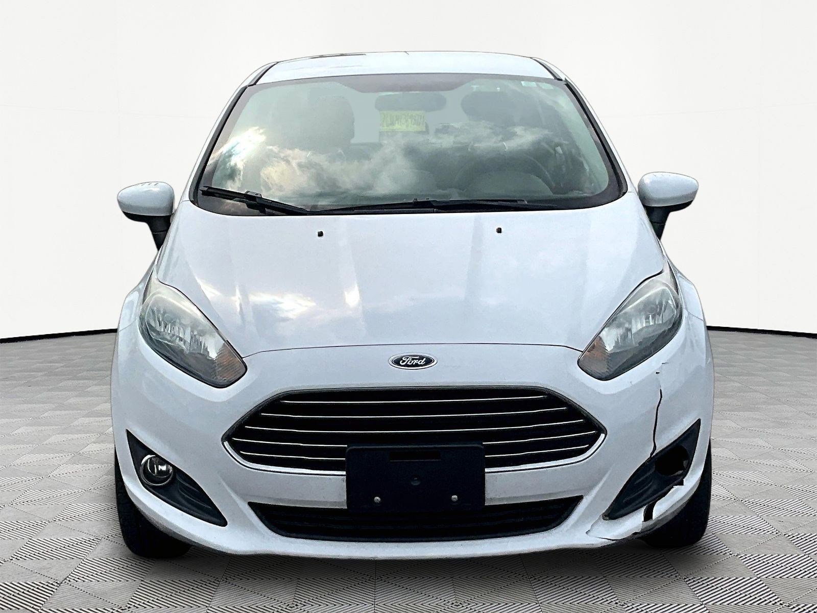 Used 2019 Ford Fiesta SE with VIN 3FADP4BJ8KM136487 for sale in Florence, KY