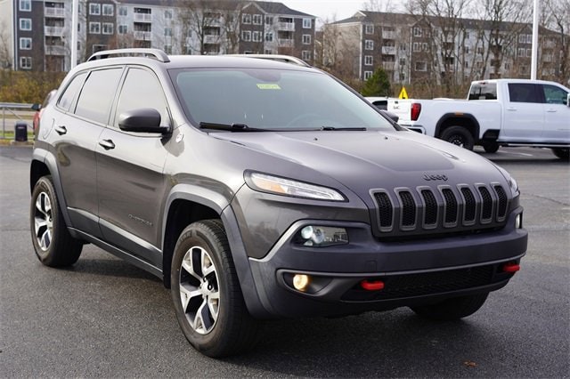 2017 Jeep Cherokee SUV 