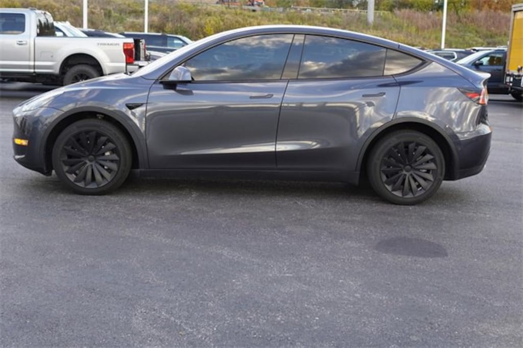Used 2022 Tesla Model Y SUV