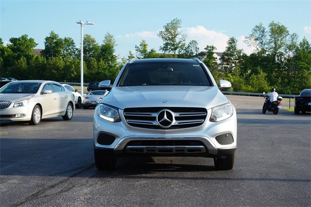 2017 Mercedes Benz GLC 300 photo 2