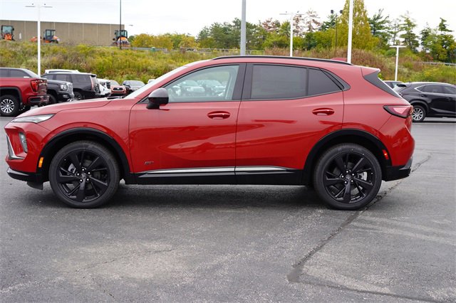 2025 Buick Envision Sport Touring photo 4