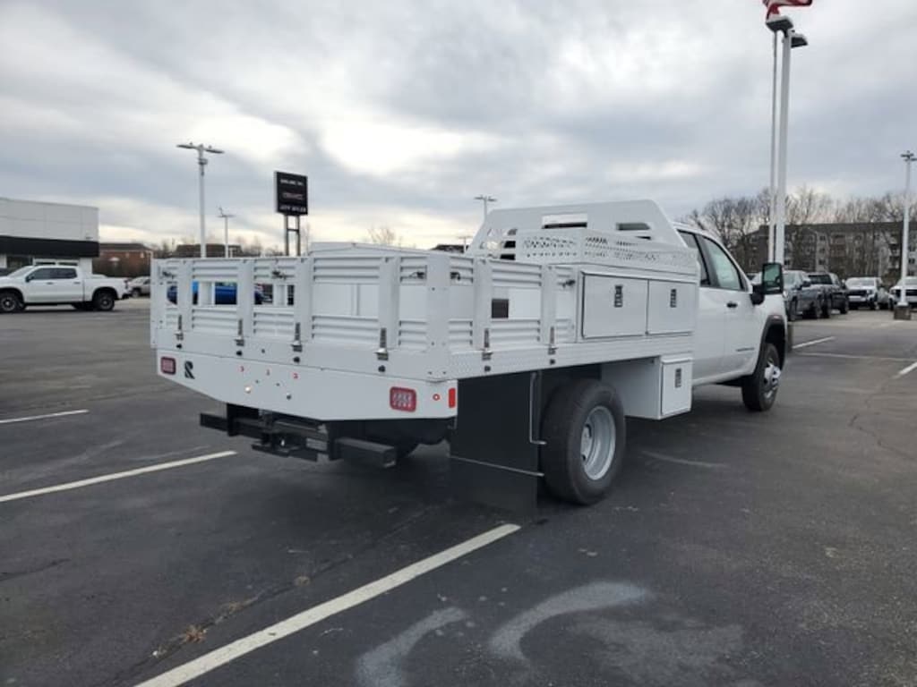 New 2025 GMC Sierra 3500 HD Chassis Cab Pro Truck