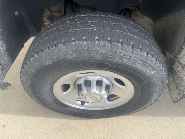 2009 Chevrolet Silverado 2500HD Work Truck photo 4