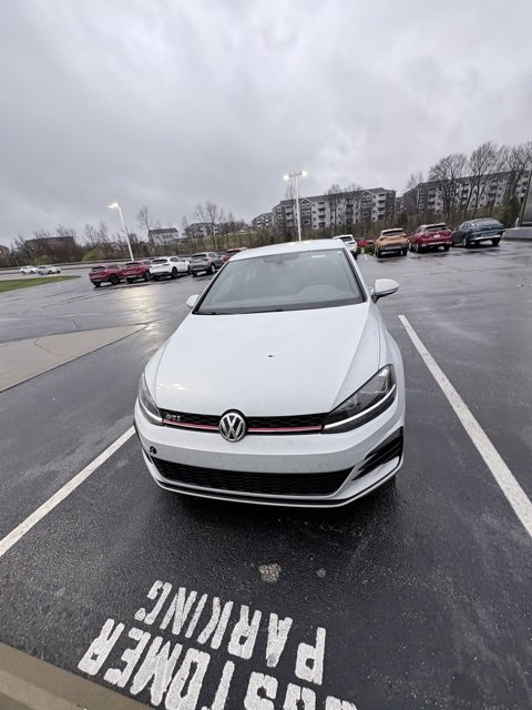 2018 Volkswagen Golf GTI S photo 3