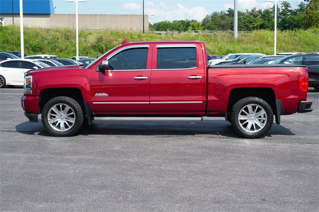2018 Chevrolet Silverado 1500 High Country photo 4