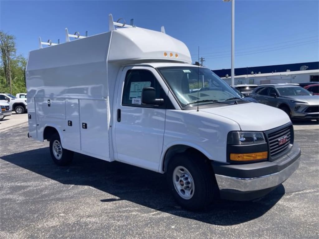 New 2024 GMC Savana Cutaway 3500 1WT Cutaway Van