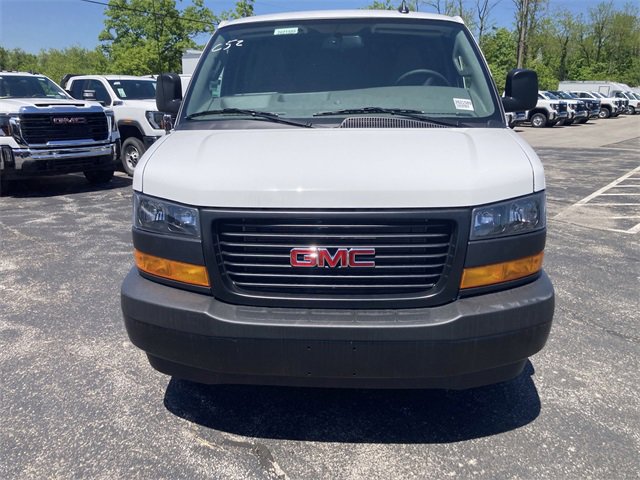 2025 GMC Savana Cargo Work Van - Photo 21