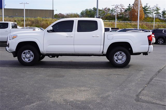 2023 Toyota Tacoma SR photo 2