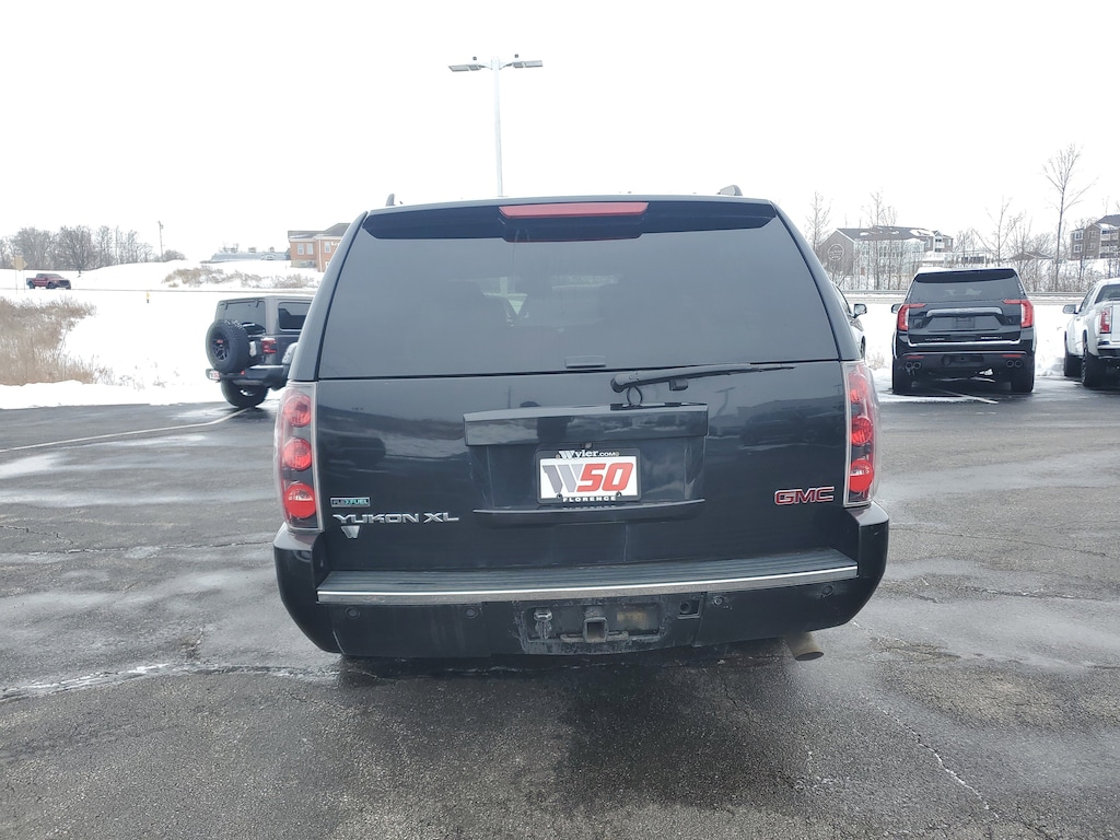 Used 2011 GMC Yukon XL AWD 4dr 1500 Denali SUV