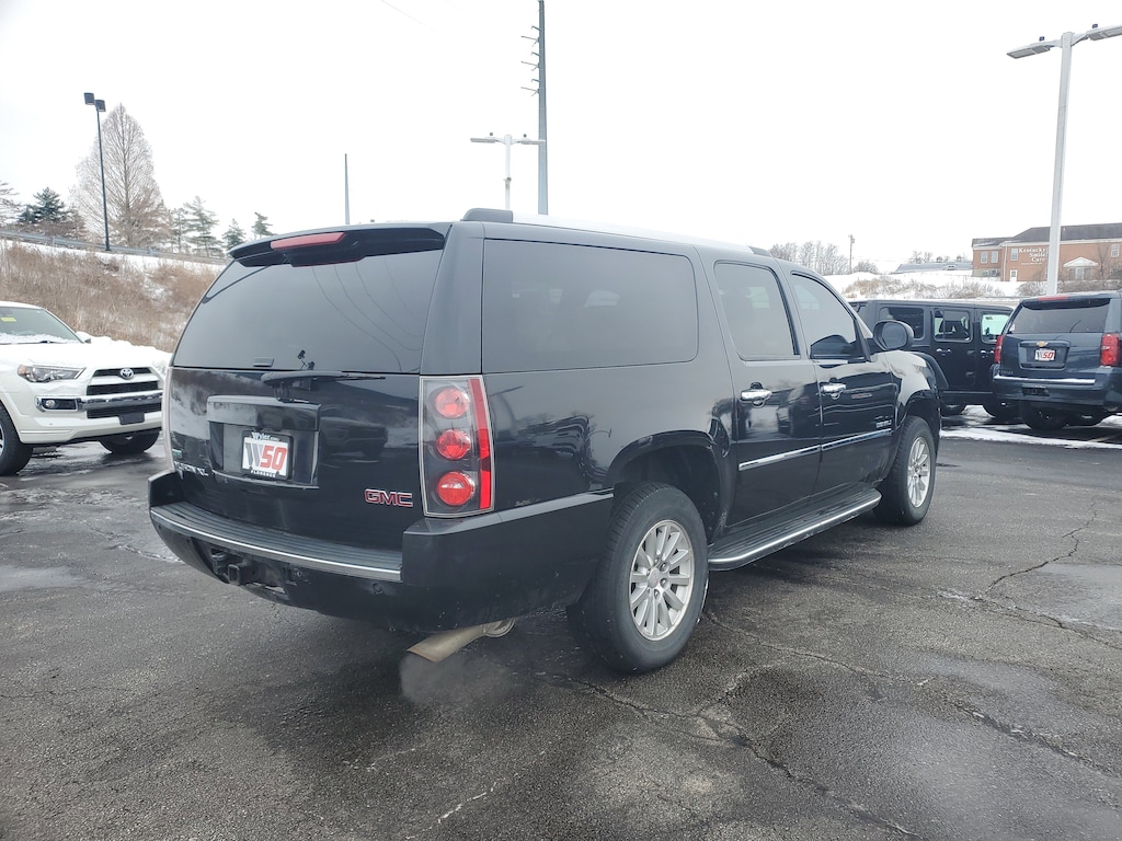 Used 2011 GMC Yukon XL AWD 4dr 1500 Denali SUV