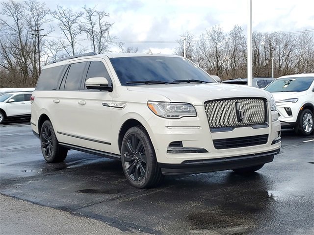 2024 Lincoln Navigator Reserve L's photo