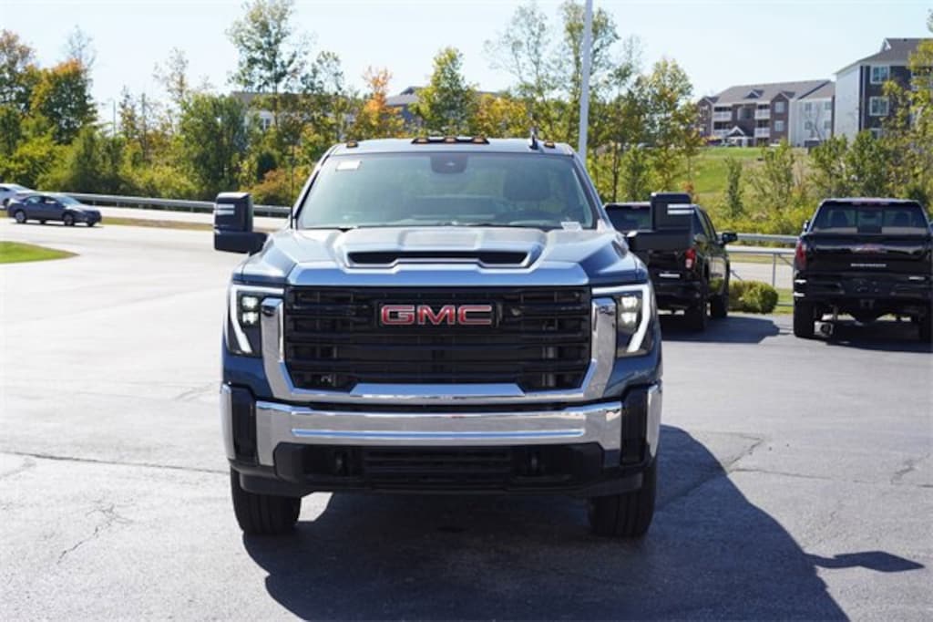 New 2025 GMC Sierra 2500 HD Pro Truck