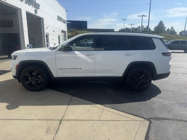 2021 Jeep Grand Cherokee Altitude photo 3