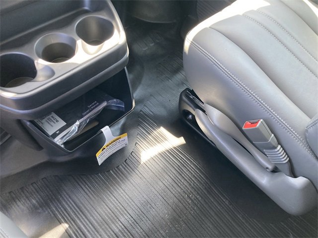 2025 GMC Savana Cargo Work Van - Photo 36