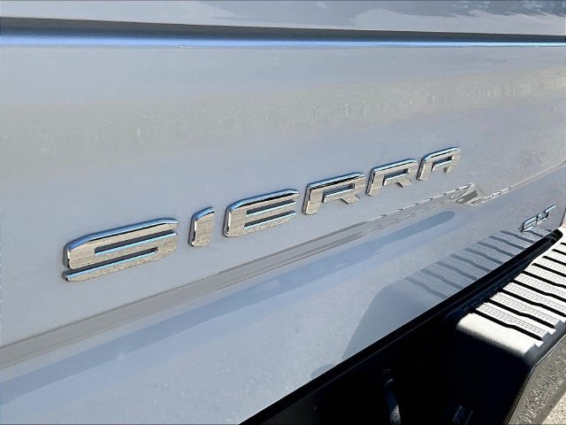 2026 GMC Sierra 1500 SLT - Photo 12