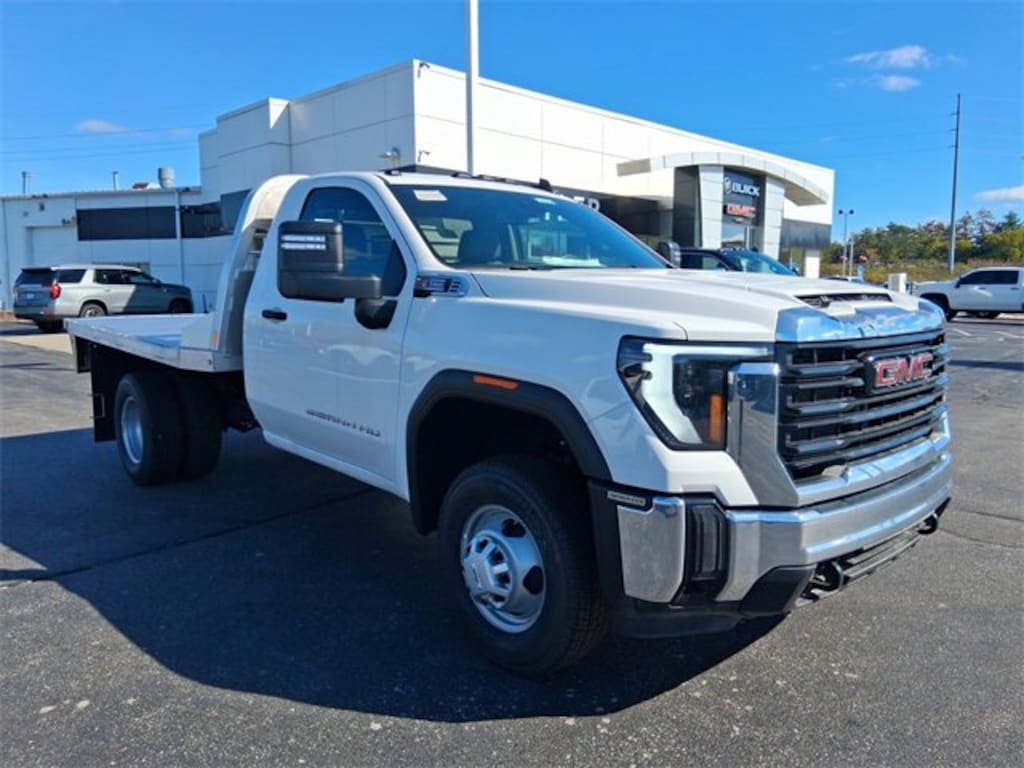 New 2025 GMC Sierra 3500 HD Chassis Cab Pro Truck