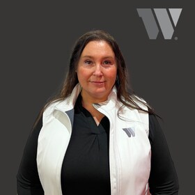 Staff member Dana Kinman from ID_5eff89b3d283
