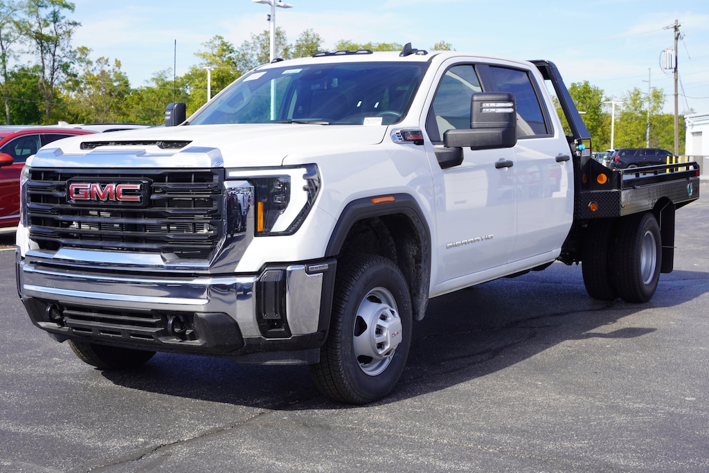 New 2025 GMC Sierra 3500 HD Chassis Cab Pro Truck